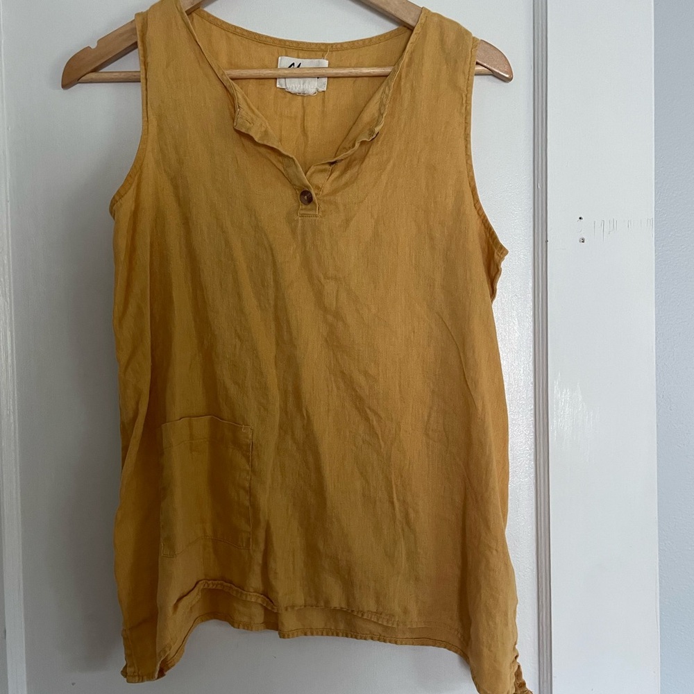 Linen sleeveless top
